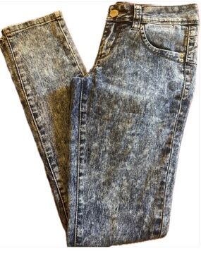 Women’s Low Rise Acid Wash Jeans, Wanna Betta Butt Blue Jeans, Size 5